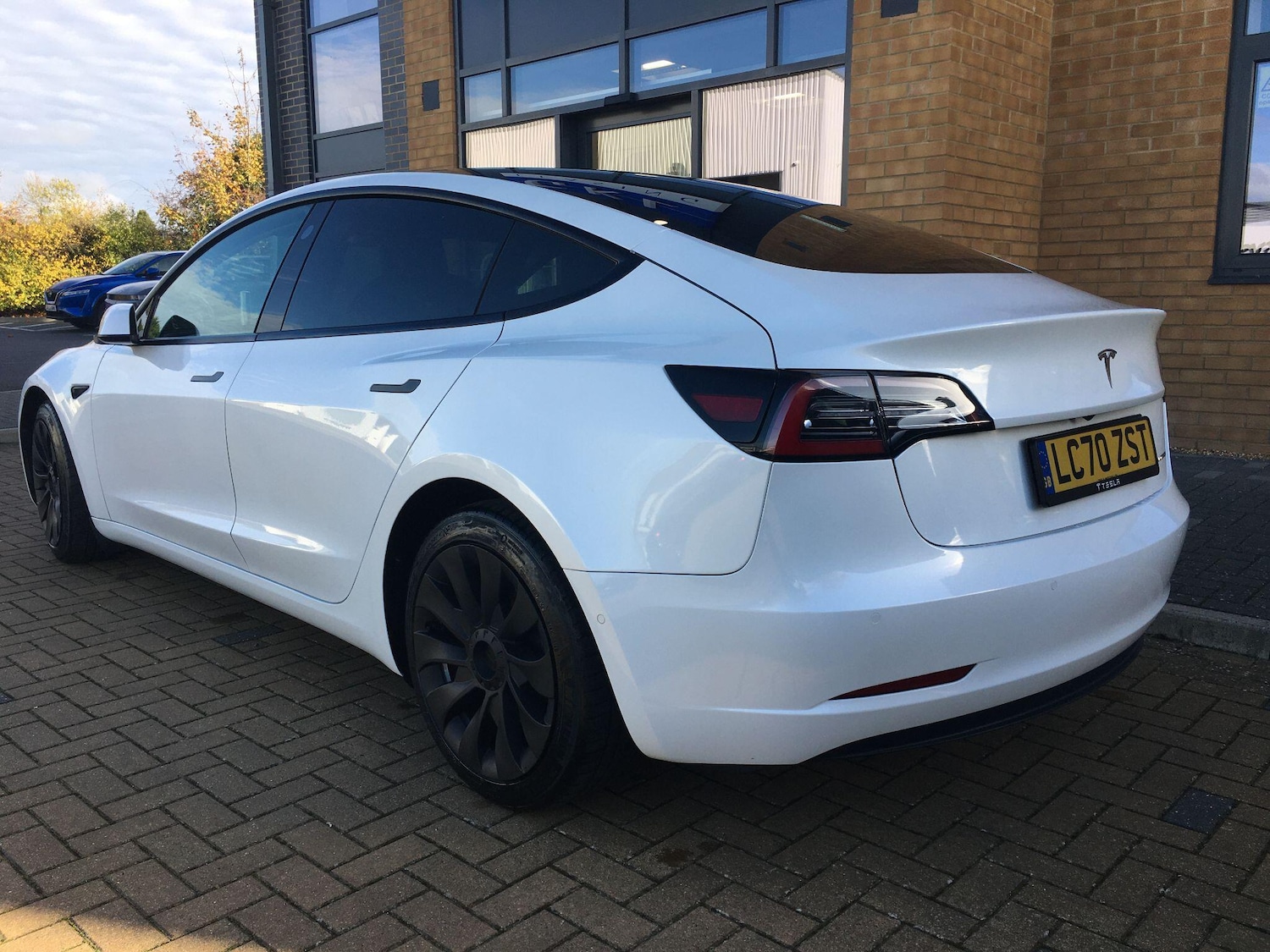 Used Tesla Model 3 2020 for sale - 76472915: Photo 6