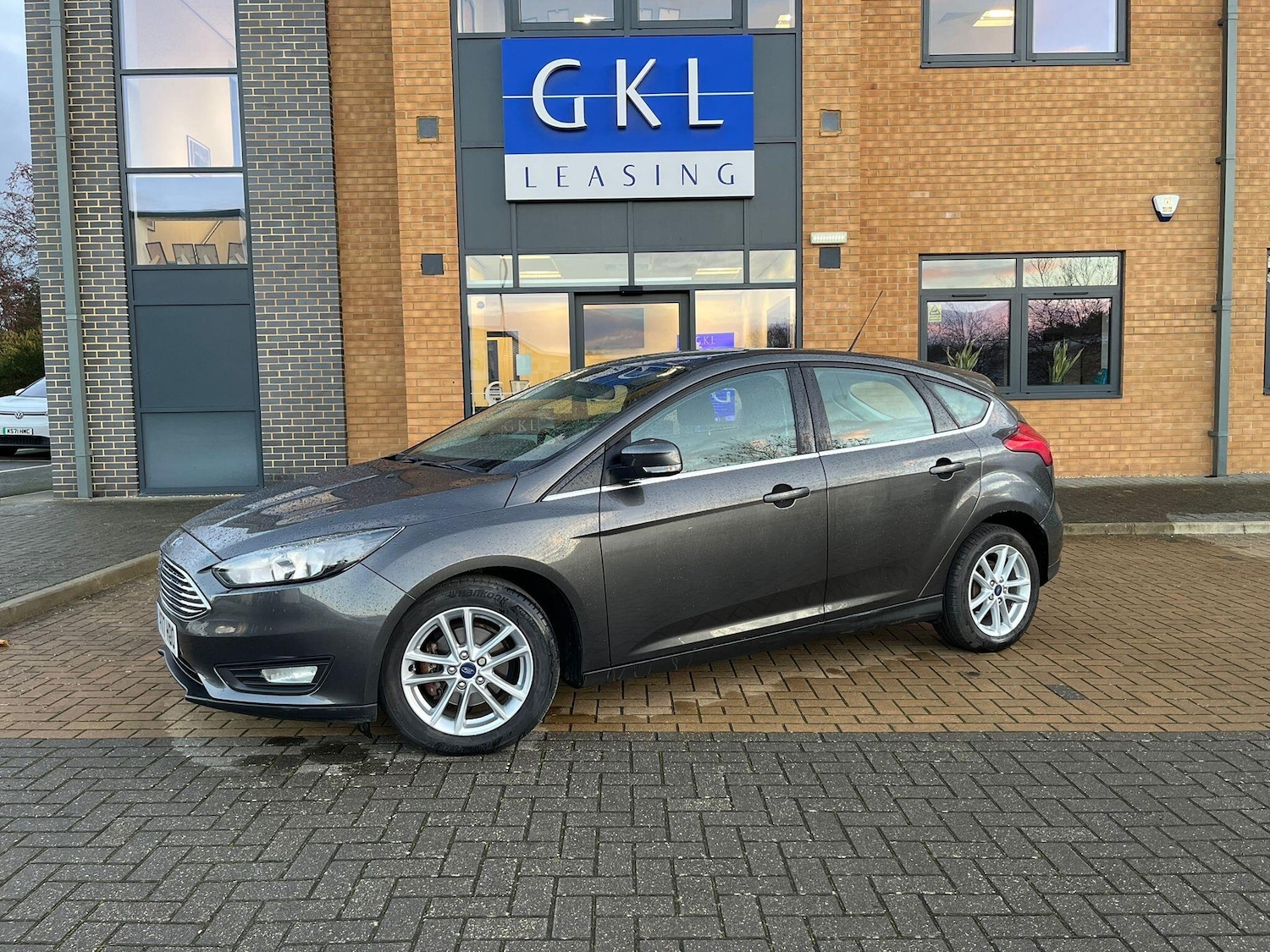 Used Ford Focus 2017 for sale - 76619873: Photo 1