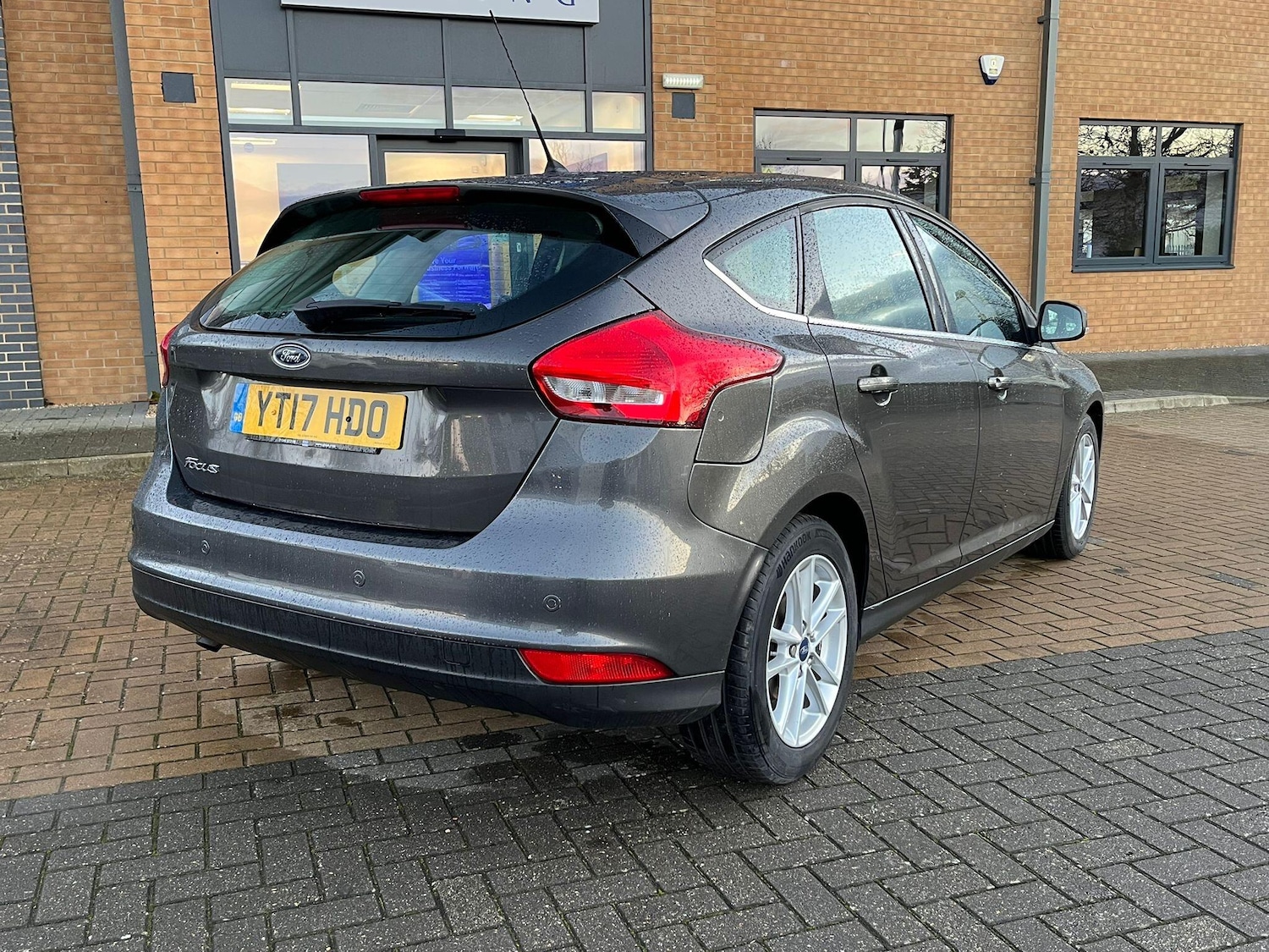 Used Ford Focus 2017 for sale - 76619873: Photo 9