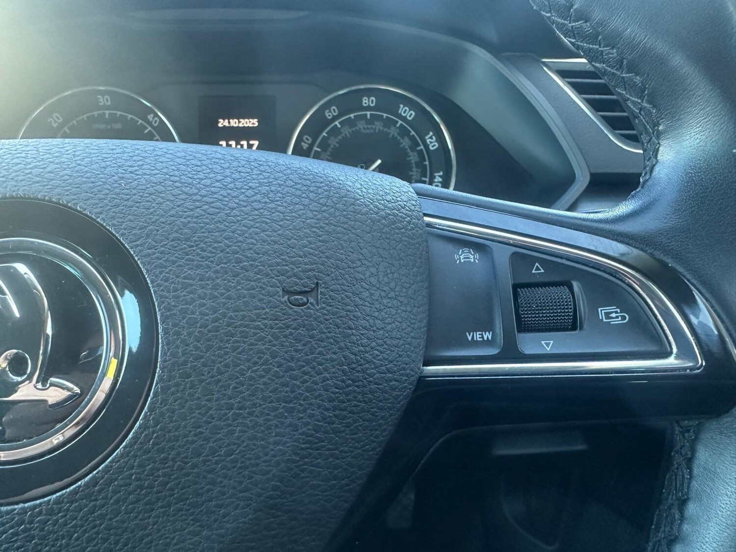 Used Skoda Superb 2019 for sale - 76370478: Photo 22
