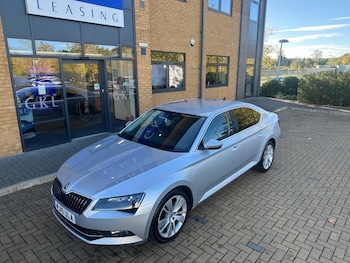 Used Skoda Superb 2019 for sale - 76370478: Photo