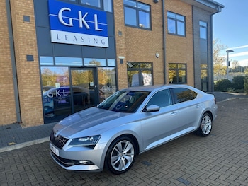 Used Skoda Superb 2019 for sale - 76370478: Photo