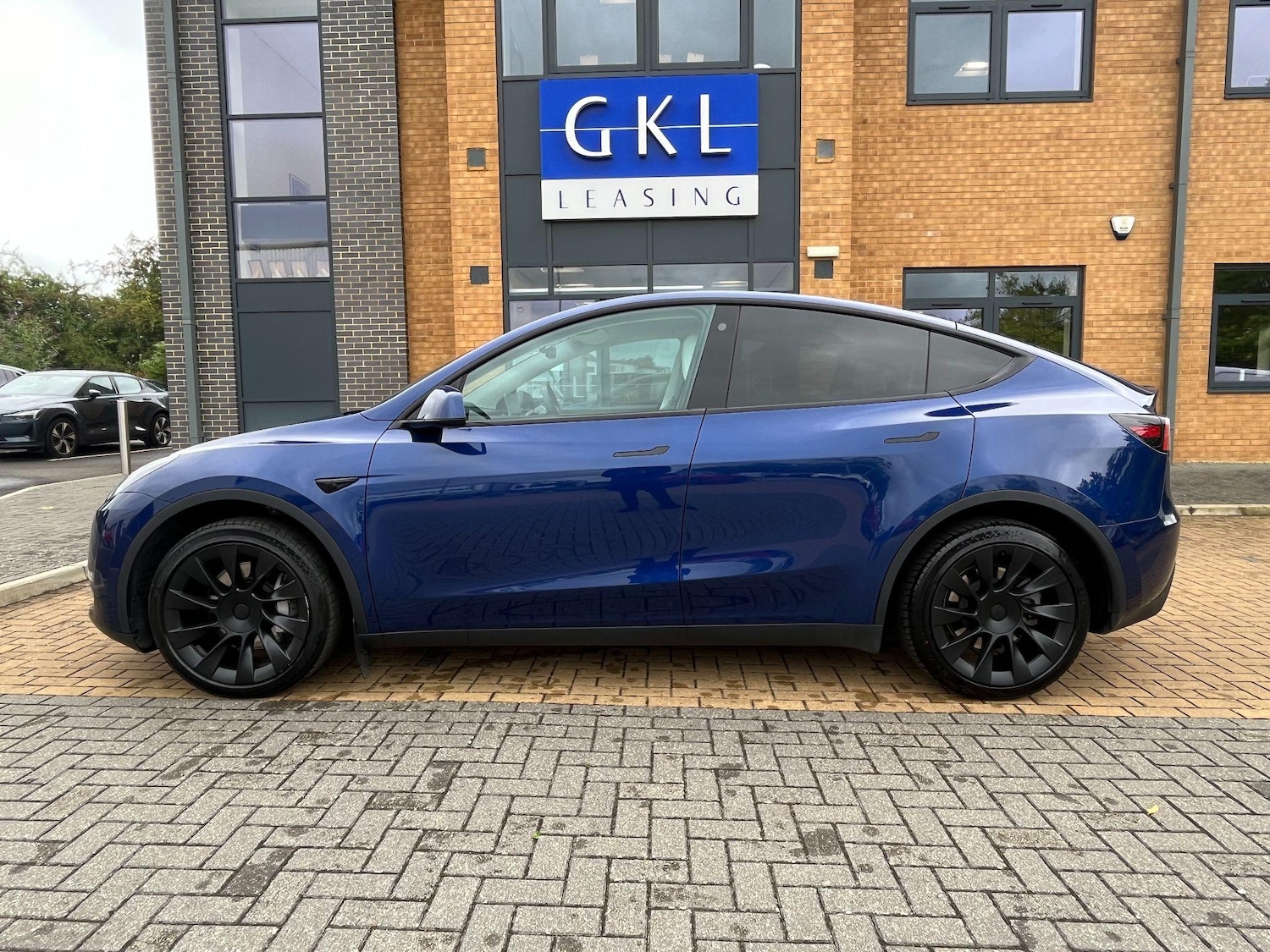 Used Tesla Model Y 2023 for sale - 76585463: Photo 4