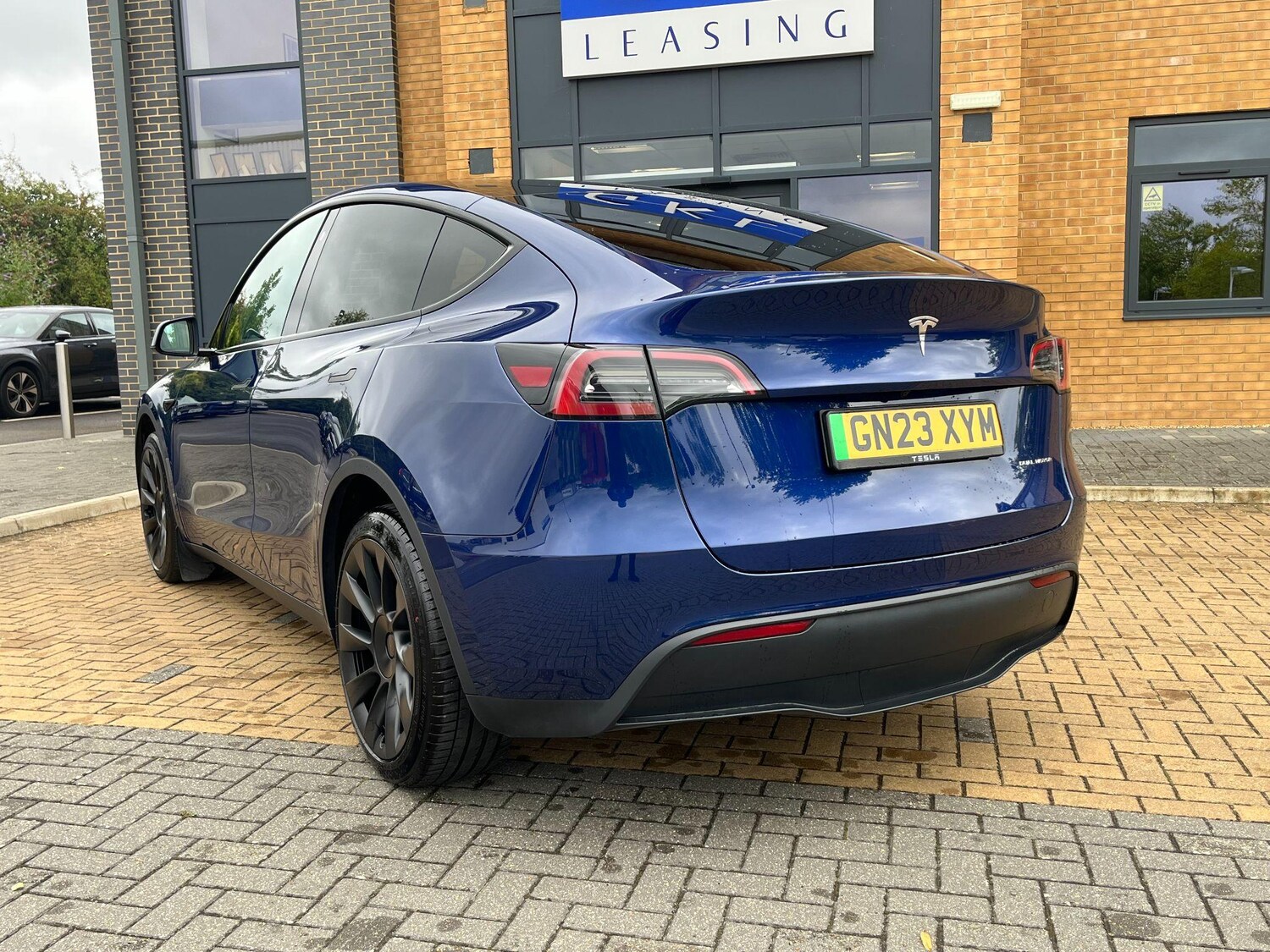 Used Tesla Model Y 2023 for sale - 76585463: Photo 6
