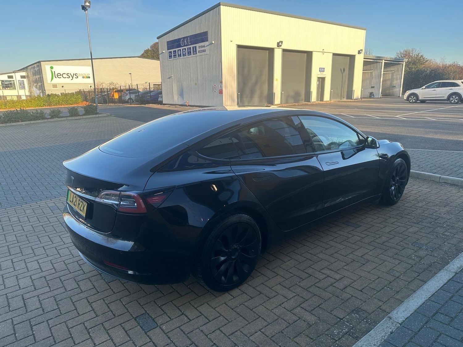Used Tesla Model 3 2021 for sale - 76657308: Photo 14