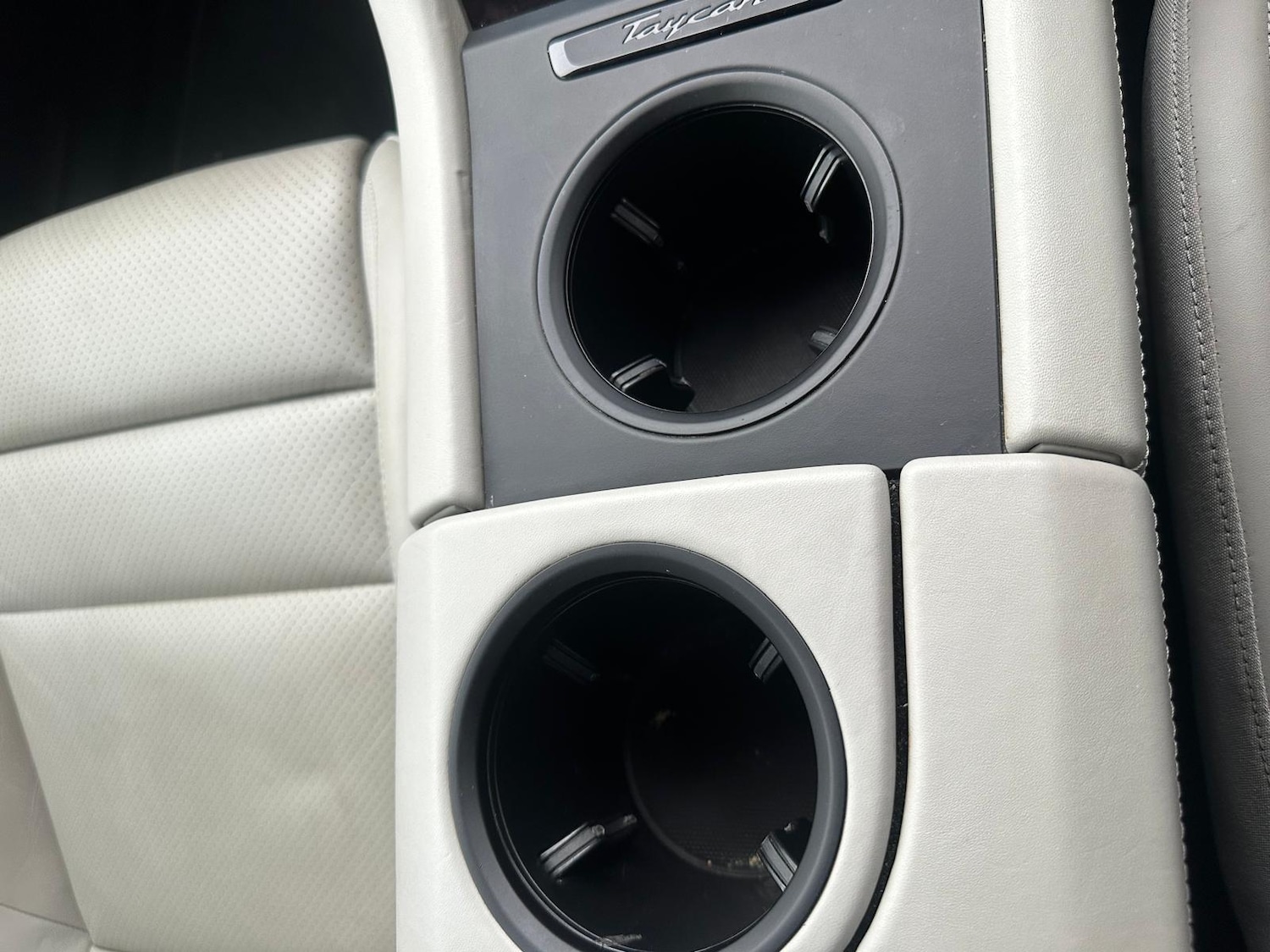 Used Porsche Taycan 2021 for sale - 76964348: Photo 27