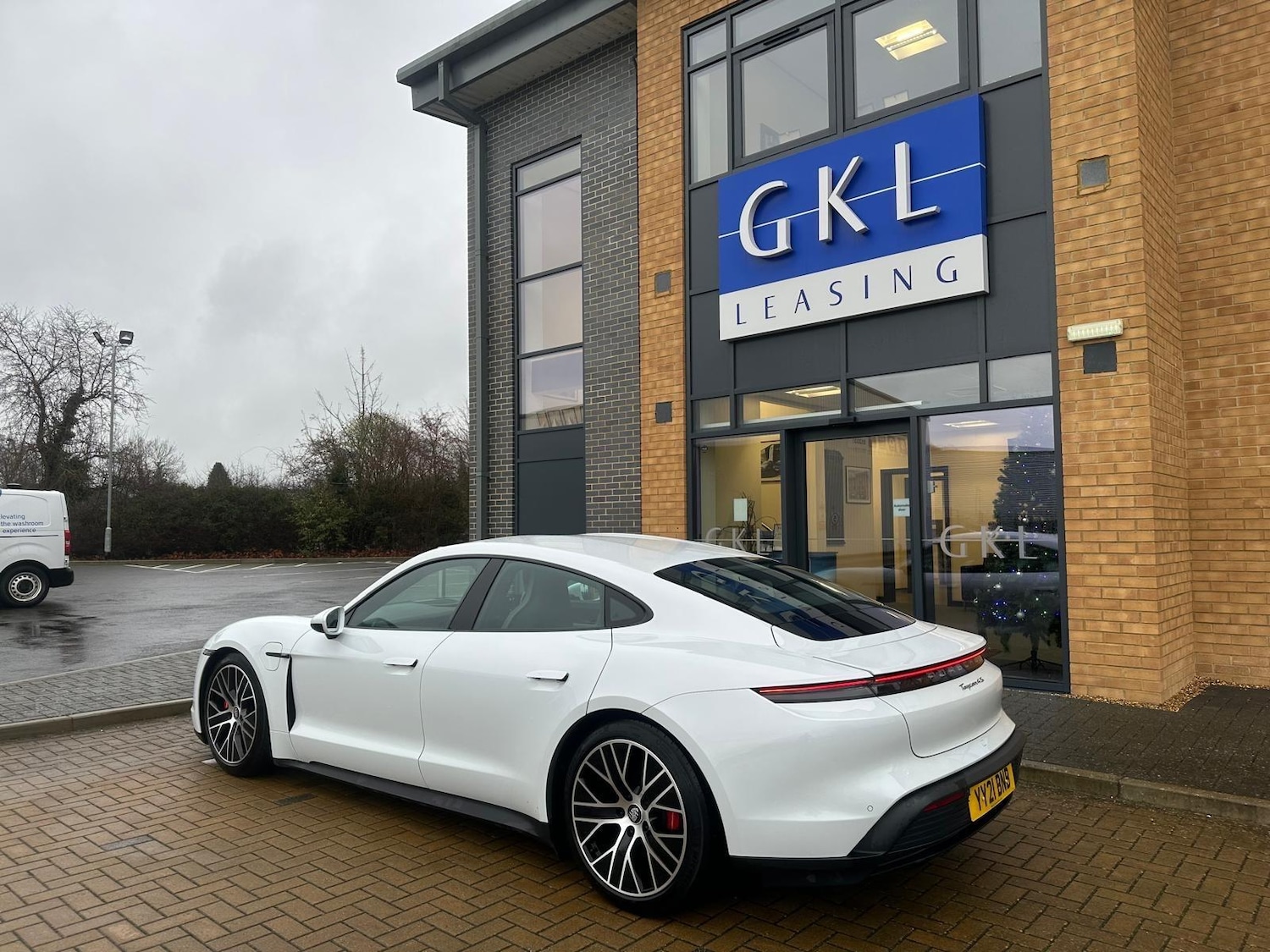 Used Porsche Taycan 2021 for sale - 76964348: Photo 9