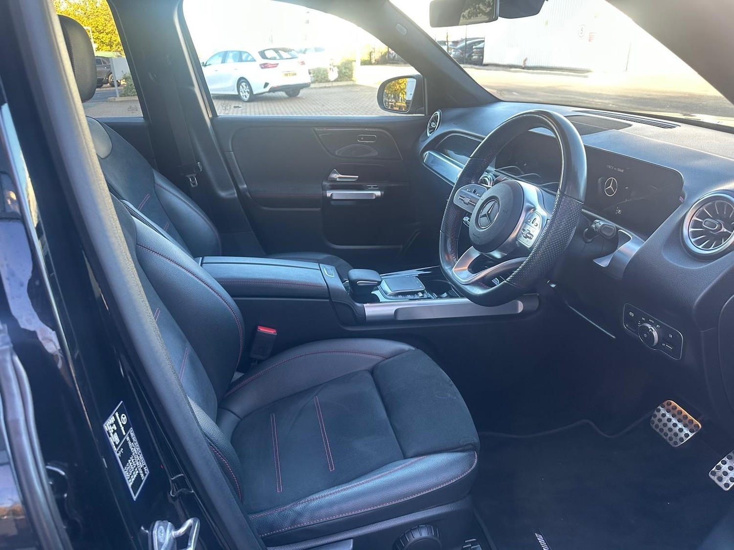 Used Mercedes-Benz GLB 2022 for sale - 76371030: Photo 22