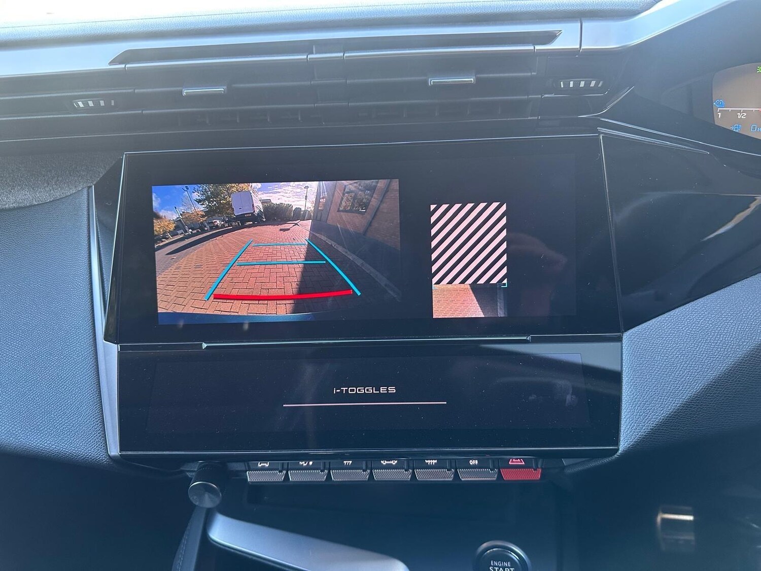 Used Suzuki Swift 2022 for sale - 76370823: Photo 15