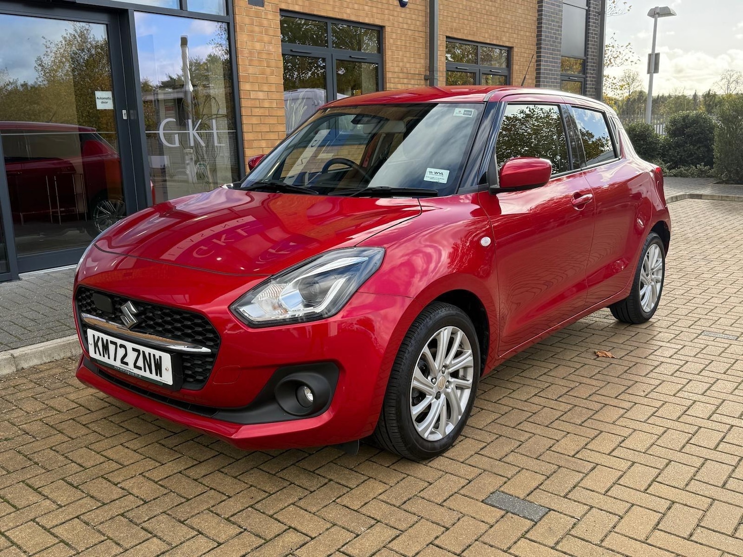 Used Suzuki Swift 2022 for sale - 76370823: Photo 2