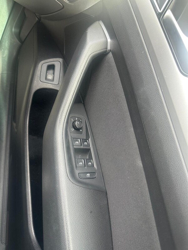 Used Volkswagen Passat 2018 for sale - 76336840: Photo 27