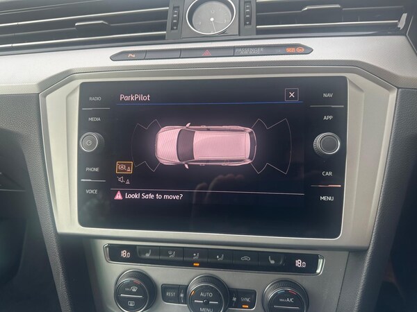 Used Volkswagen Passat 2018 for sale - 76336840: Photo 33