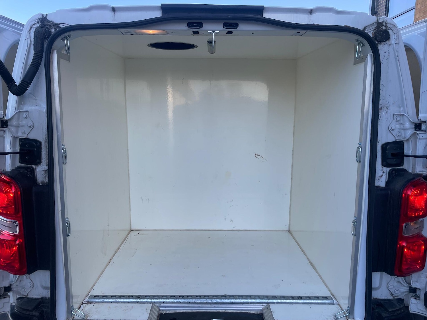 Used Peugeot e-Expert for sale - 77016977: Photo 17