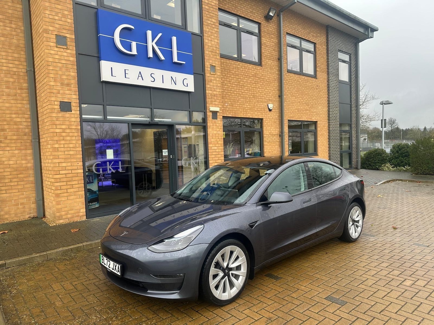 Used Tesla Model 3 2022 for sale - 76823564: Photo 2