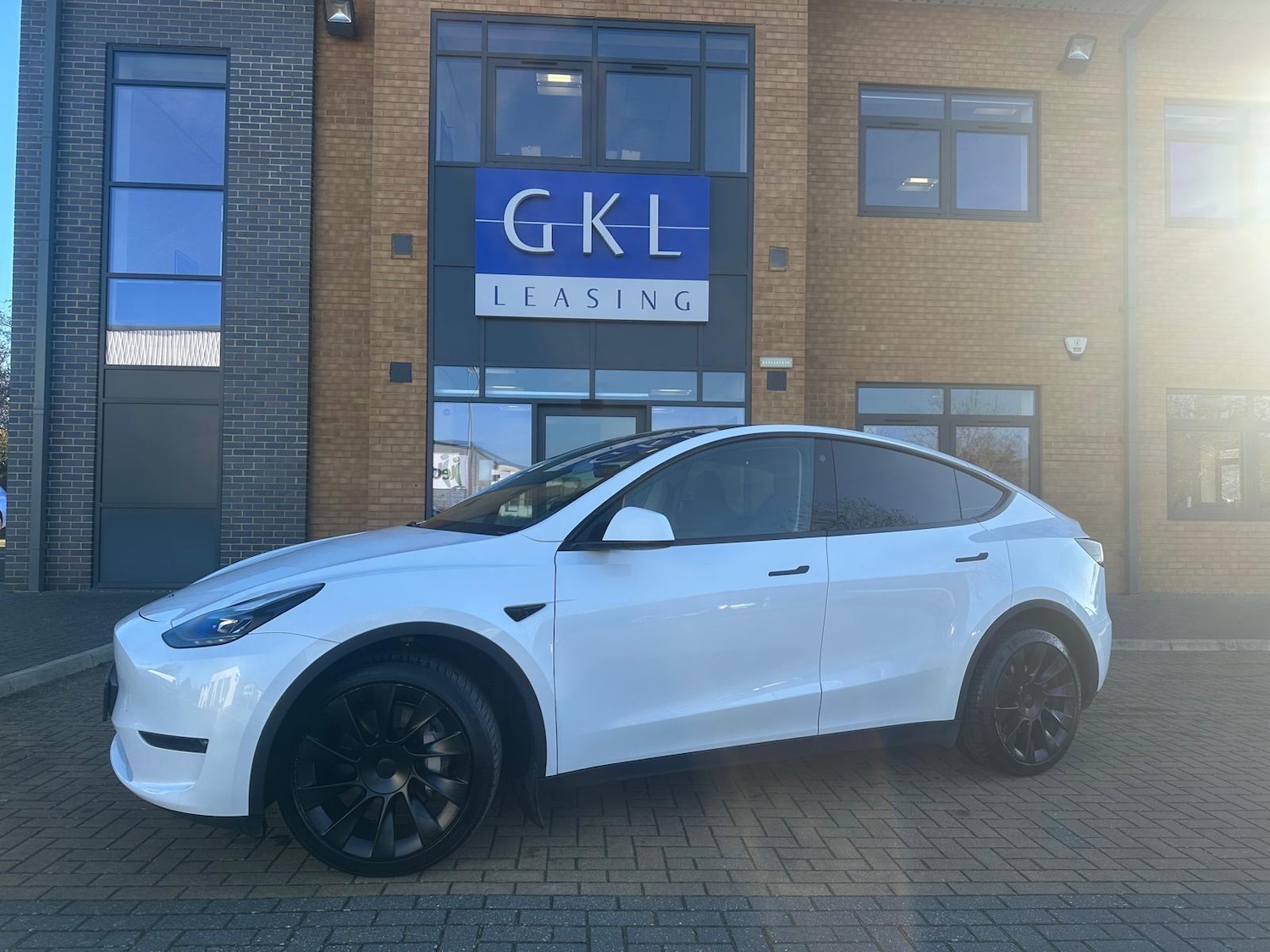 Used Tesla Model Y 2022 for sale - 76658861: Photo 2