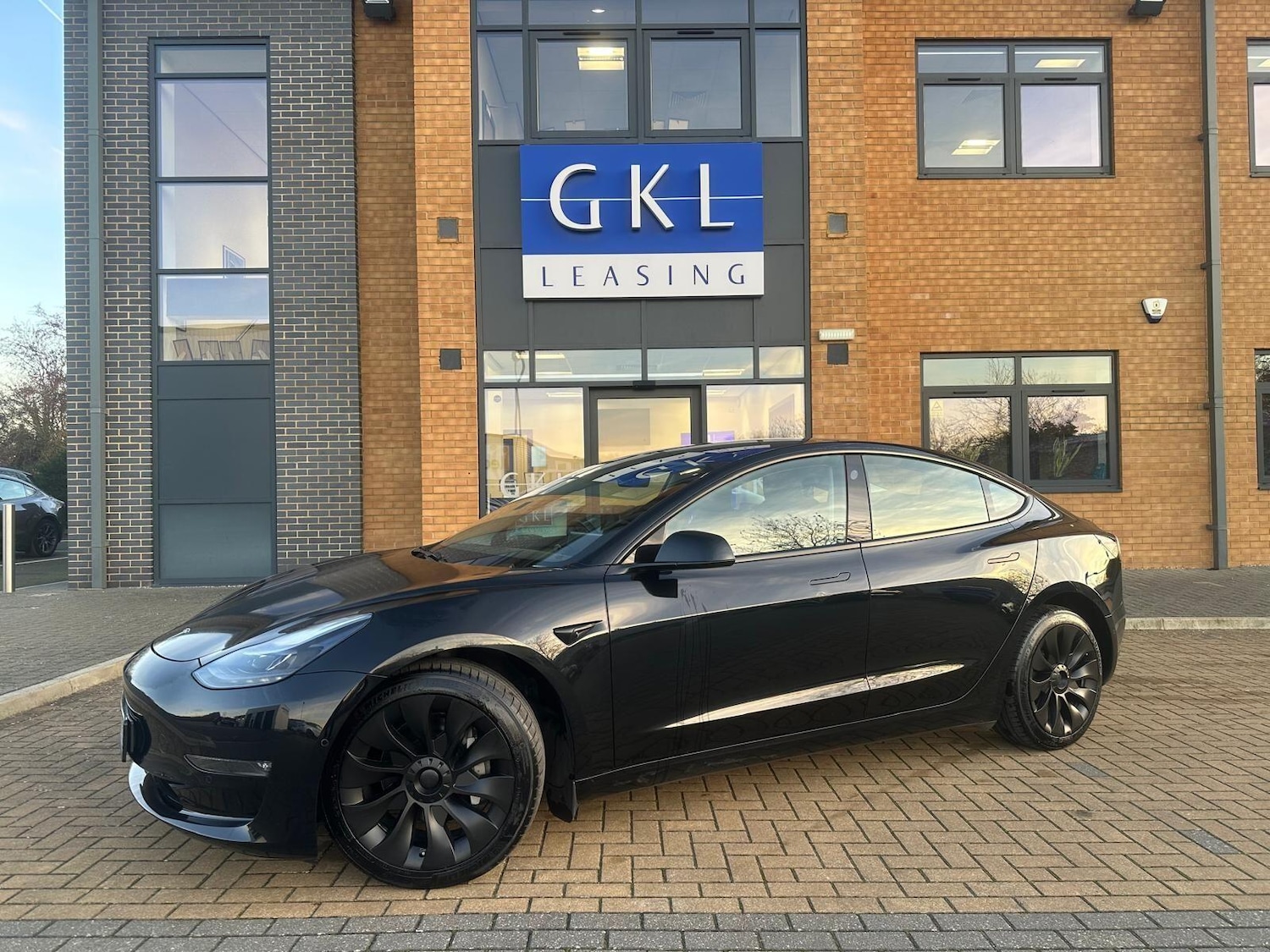 Used Tesla Model 3 for sale - 76658535: Photo 1