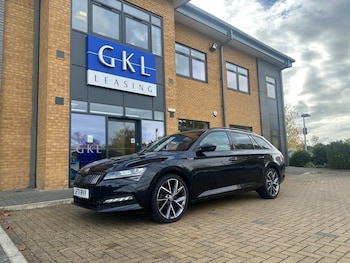Used Skoda Superb 2021 for sale - 76348719: Photo