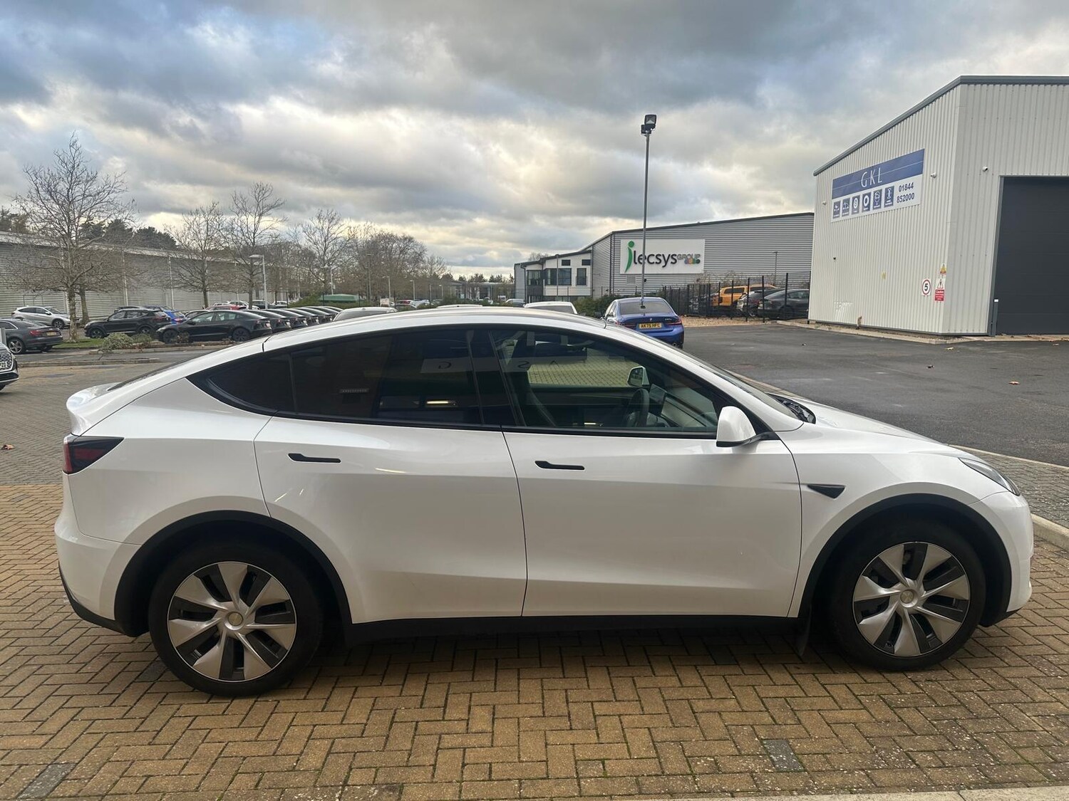 Used Tesla Model Y for sale - 76632955: Photo 11