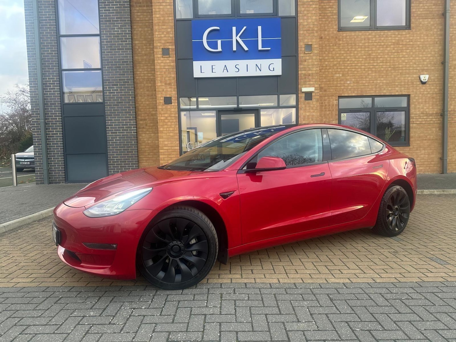 Used Tesla Model 3 2021 for sale - 76743013: Photo 1