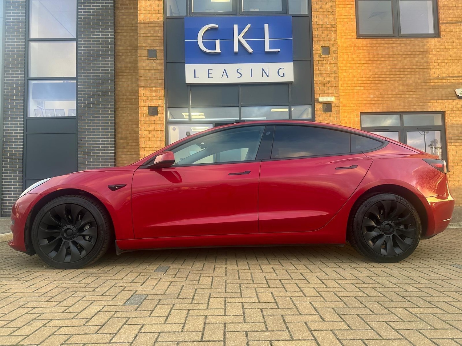 Used Tesla Model 3 2021 for sale - 76743013: Photo 5