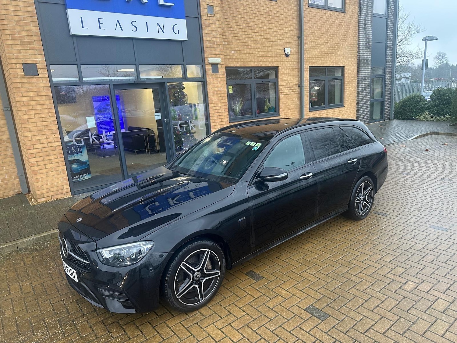 Used Mercedes-Benz E Class 2021 for sale - 76965357: Photo 2