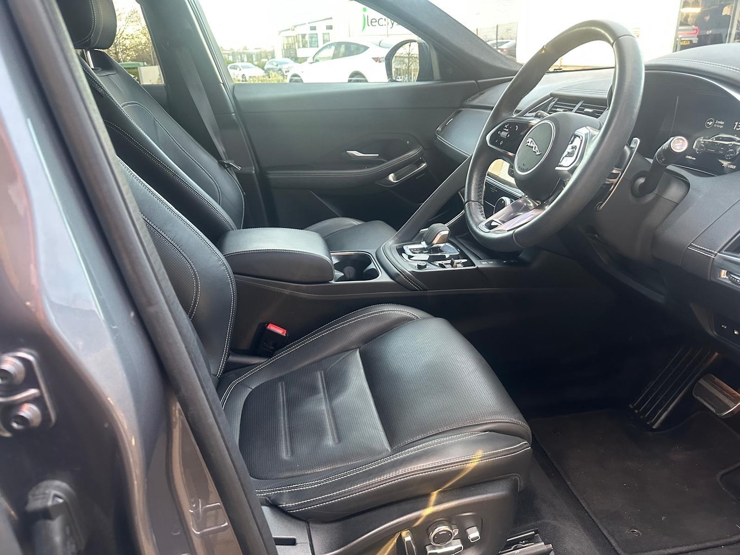 Used Jaguar E-Pace 2023 for sale - 76700684: Photo 24