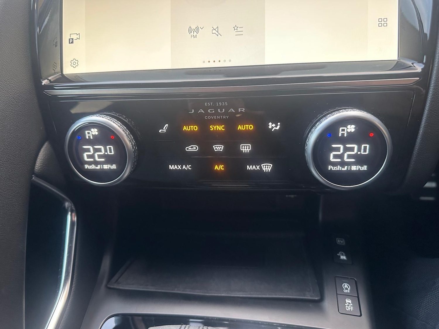 Used Jaguar E-Pace 2023 for sale - 76700684: Photo 32