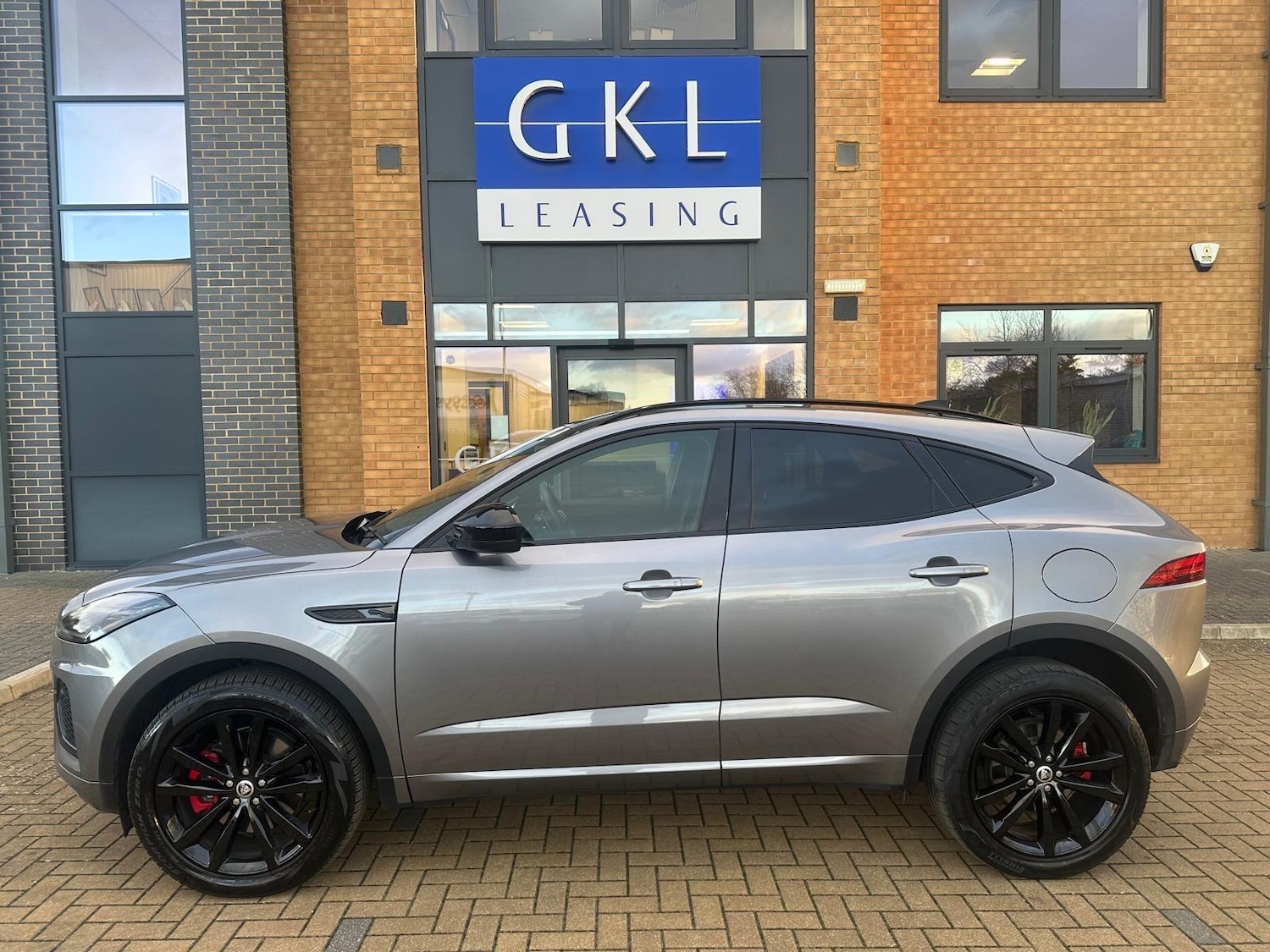 Used Jaguar E-Pace 2023 for sale - 76700684: Photo 4