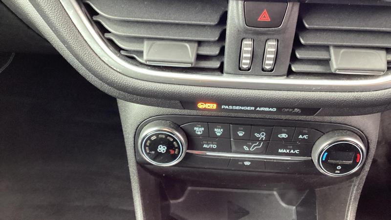 Used Ford Fiesta 2017 for sale - 76508114: Photo 28