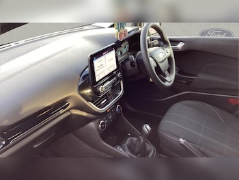 Used Ford Fiesta 2019 for sale - 76415776: Photo