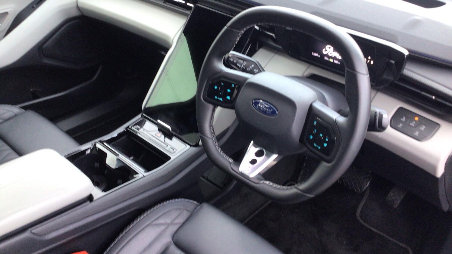 Used Ford Capri 2024 for sale - 77650352: Photo 6