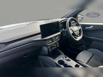 Used Ford Kuga 2025 for sale - 76162136: Photo 2