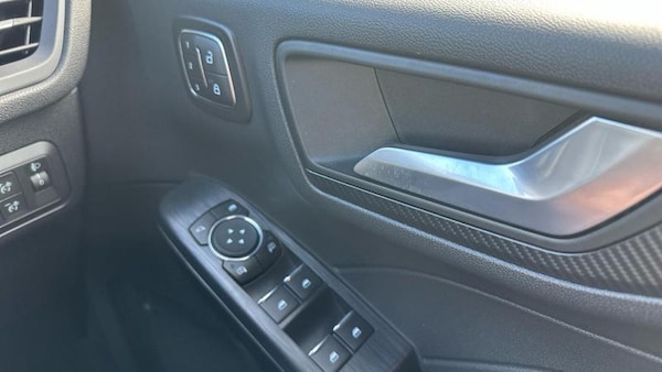 Used Ford Kuga 2025 for sale - 76162136: Photo 34