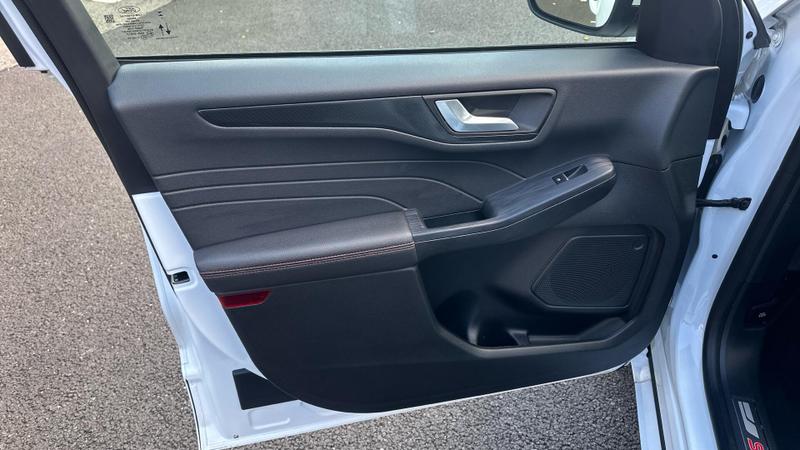 Used Ford Kuga 2022 for sale - 76131392: Photo 17