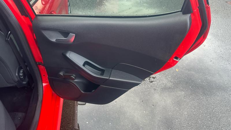 Used Ford Fiesta 2019 for sale - 76895422: Photo 28