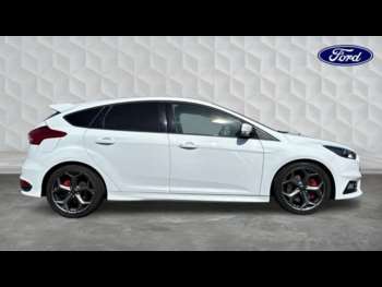 Used Ford Focus 2017 for sale - 74363669: Photo