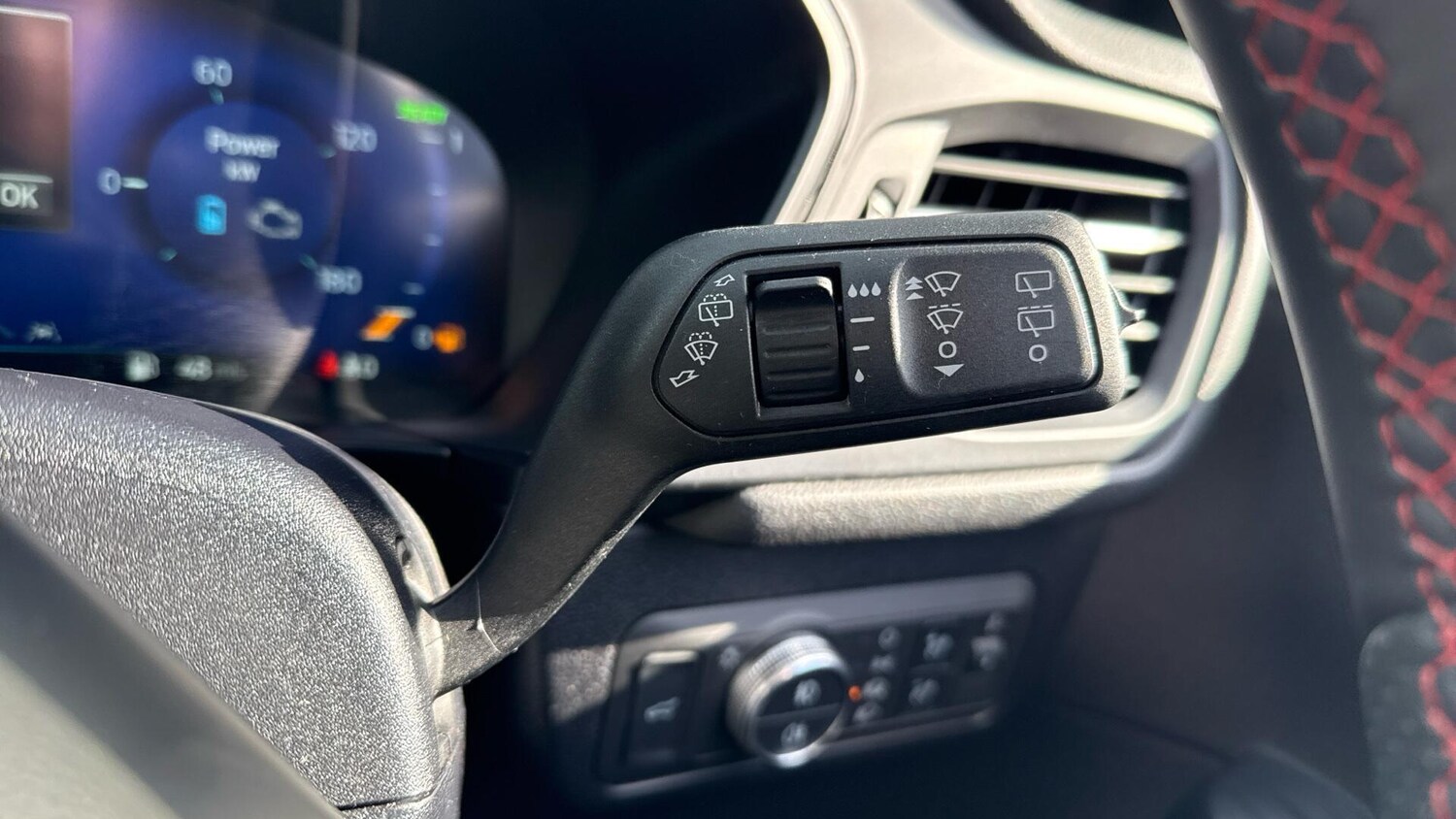 Used Ford Kuga 2023 for sale - 77877678: Photo 31