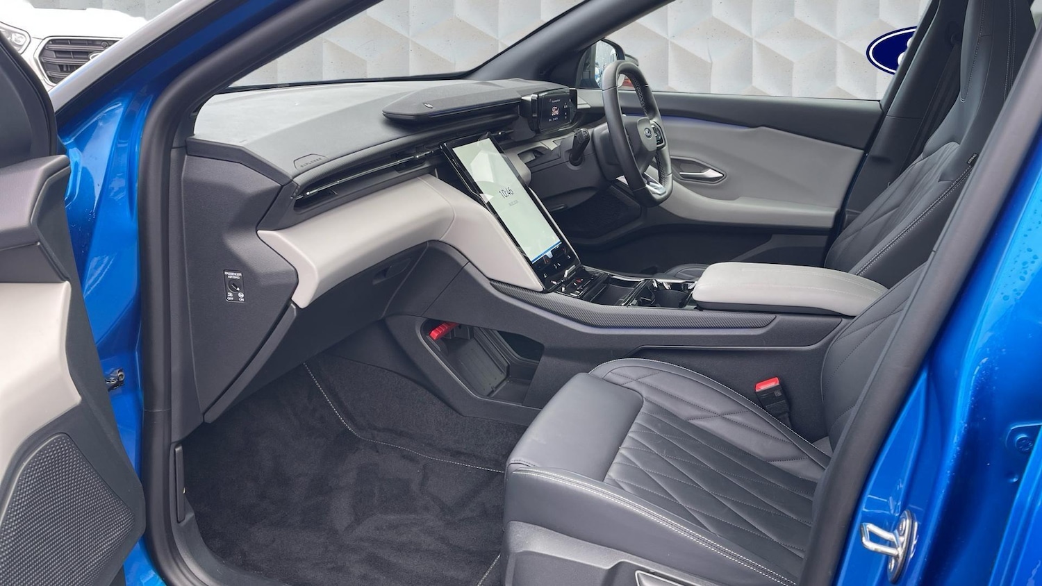 Used Ford Explorer 2025 for sale - 77603271: Photo 2