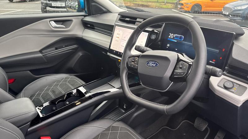 Used Ford Puma Gen-E 2025 for sale - 76826036: Photo 6