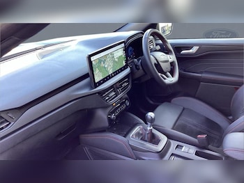 Used Ford Kuga 2025 for sale - 76162058: Photo 2