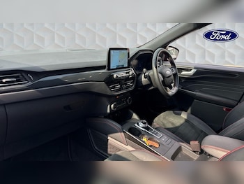 Used Ford Kuga 2024 for sale - 79468011: Photo