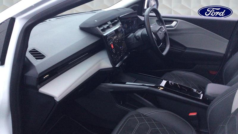 Used Ford Puma Gen-E 2025 for sale - 76616191: Photo 2