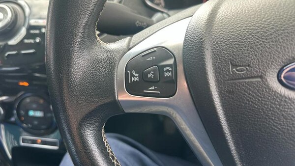Used Ford Fiesta 2016 for sale - 76131371: Photo 32