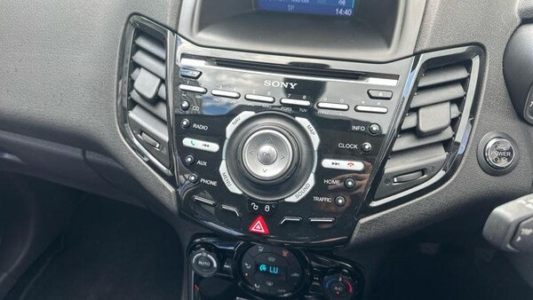 Used Ford Fiesta 2016 for sale - 76131371: Photo 37