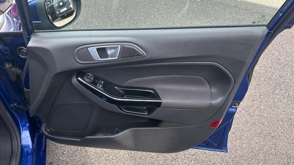 Used Ford Fiesta 2016 for sale - 76131371: Photo 9