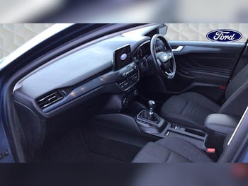 Used Ford Focus 2021 for sale - 76825816: Photo