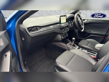 Used Ford Focus 2018 for sale - 76277170: Photo 2