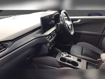 Used Ford Kuga 2024 for sale - 77851573: Photo