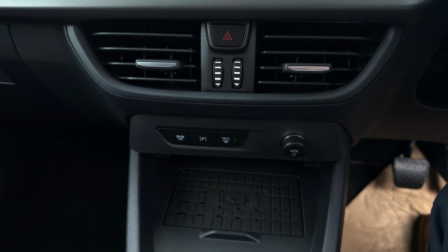 Used Ford E-Tourneo Custom for sale - 77872289: Photo 10