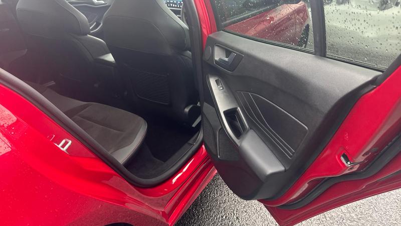 Used Ford Focus 2022 for sale - 76234828: Photo 19